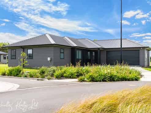  Three Rivers Lane and McKenzie Court, Waipu