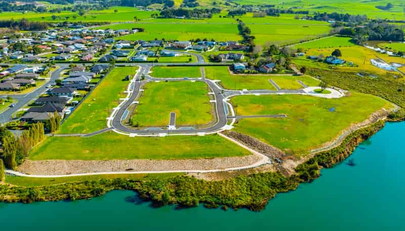  Three Rivers Lane and McKenzie Court, Waipu
