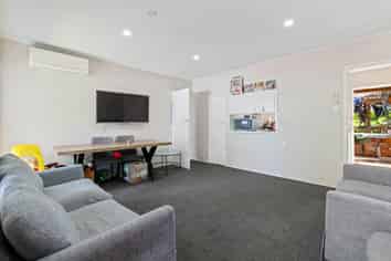 2/72 Rosella Road, Mangere East