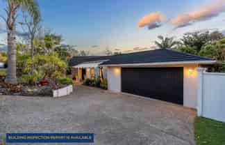 18 Oakford Park Crescent, Greenhithe