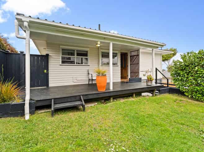 1/75 Balmain Road, Birkenhead