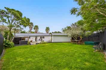 16 Gilshennan Valley, Red Beach