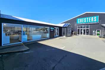 Trade - Large Central Site, Great Location