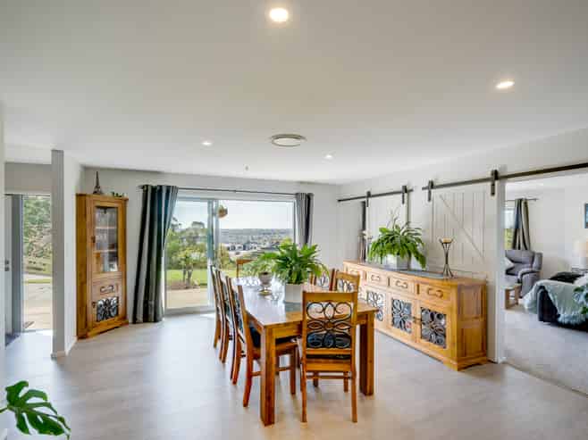 21 Ridgeway Terrace, Taradale