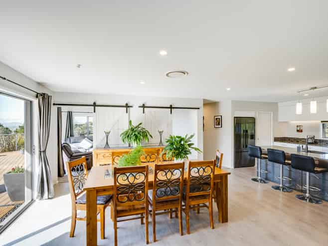 21 Ridgeway Terrace, Taradale