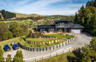 21 Ridgeway Terrace, Taradale