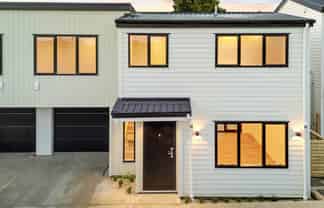 121A  Vodanovich Road, Te Atatu South