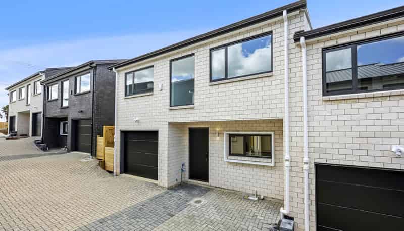 Lot 3/73 Royal Road, Massey