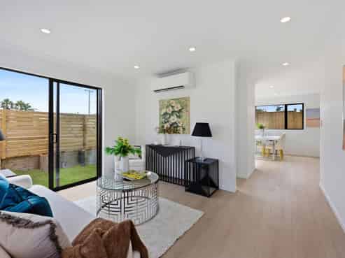 71&73 Royal Road, Massey