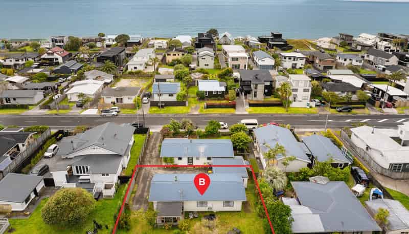 2/1216 Papamoa Beach Road, Papamoa