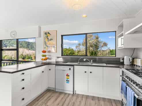 413 Otaika Valley Road, Otaika