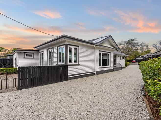 12 Francis Avenue, Saint Albans