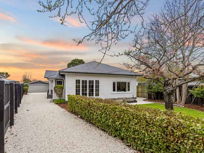 12 Francis Avenue, Saint Albans
