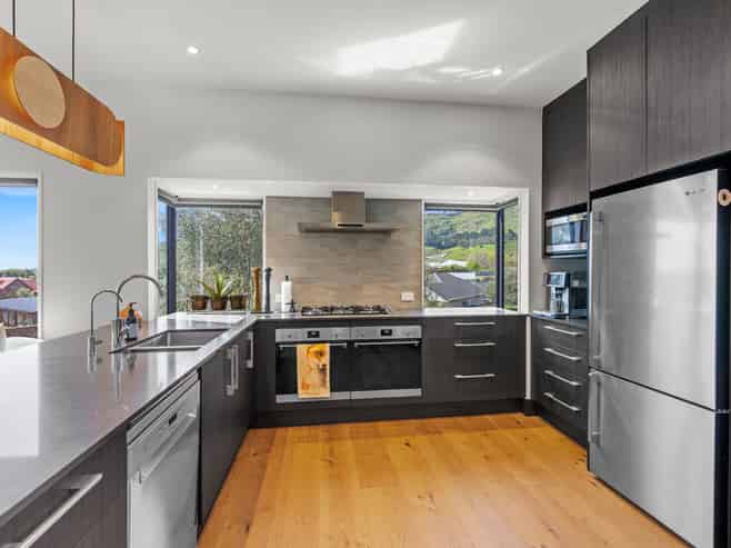 77 Port Hills Road, Heathcote Valley