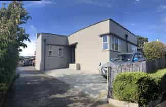 27B Bould St, Johnsonville