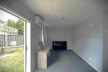 21A Royal Road, Massey