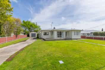 5 Buckley Grove, Paraparaumu