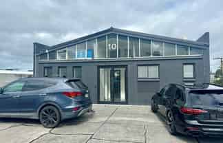 Stylish Grey Lynn office/showroom
