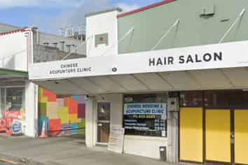 Rosebank Road retail - affordable