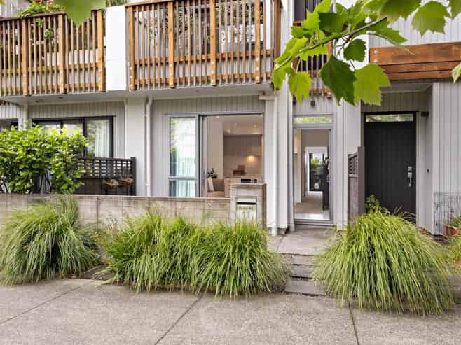 98 Squadron Drive, Hobsonville