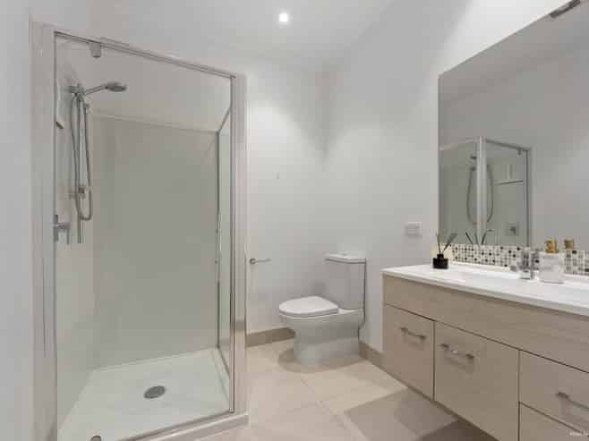 98 Squadron Drive, Hobsonville