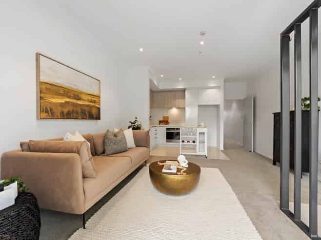 98 Squadron Drive, Hobsonville
