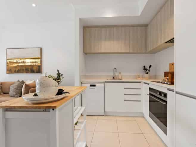 98 Squadron Drive, Hobsonville