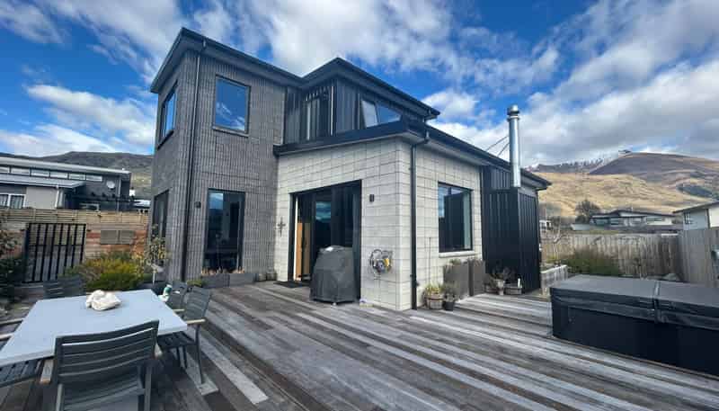 B/111 Meadowstone Dr, Wanaka