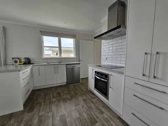 24 Winchester Street, Levin