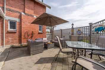 19 Nile Street, Highfield