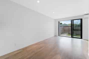 11/115 Swanson Road, Henderson