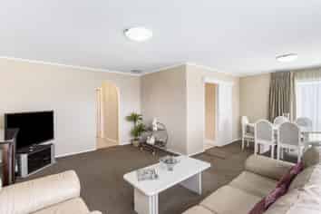 36 Butley Drive, Farm Cove