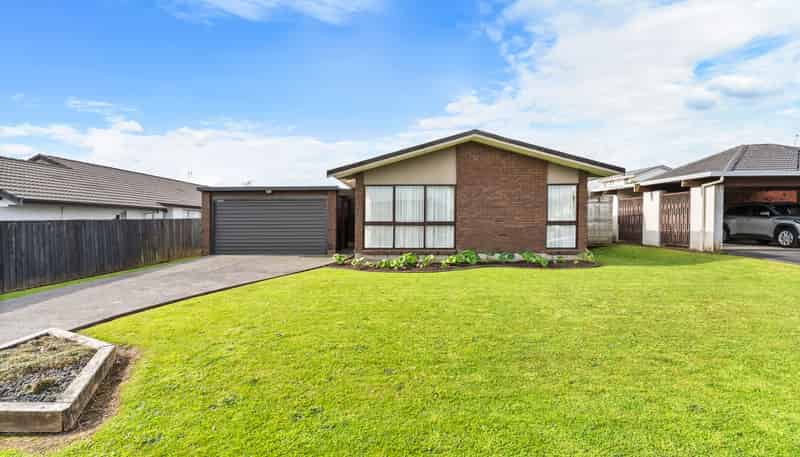 36 Butley Drive, Farm Cove