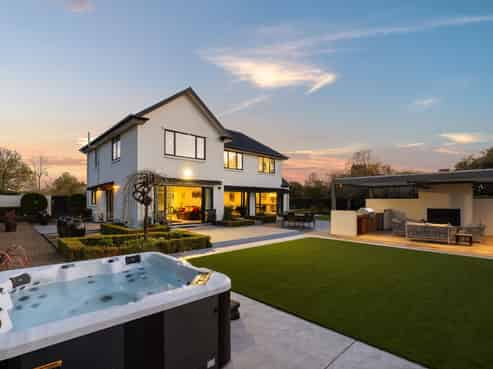 51 Lewisham Park, Saint Albans