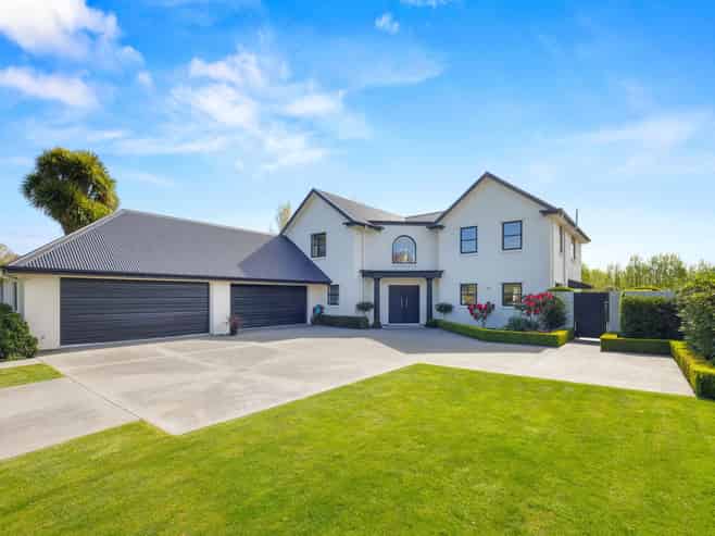 51 Lewisham Park, Saint Albans