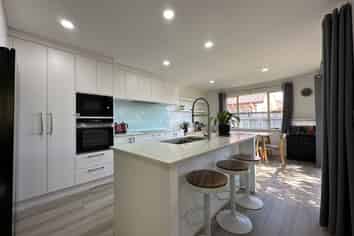 38 Matija Place, Red Beach