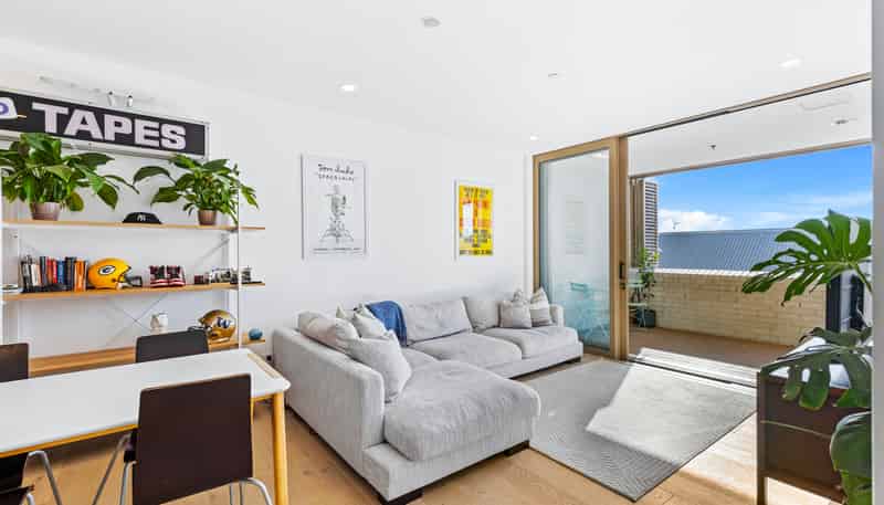 303/88 Te Oneroa Way, Long Bay