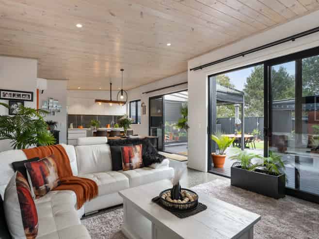 204B Casement Road, Whangamata