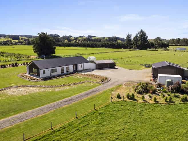 291B Dixons Road, Loburn