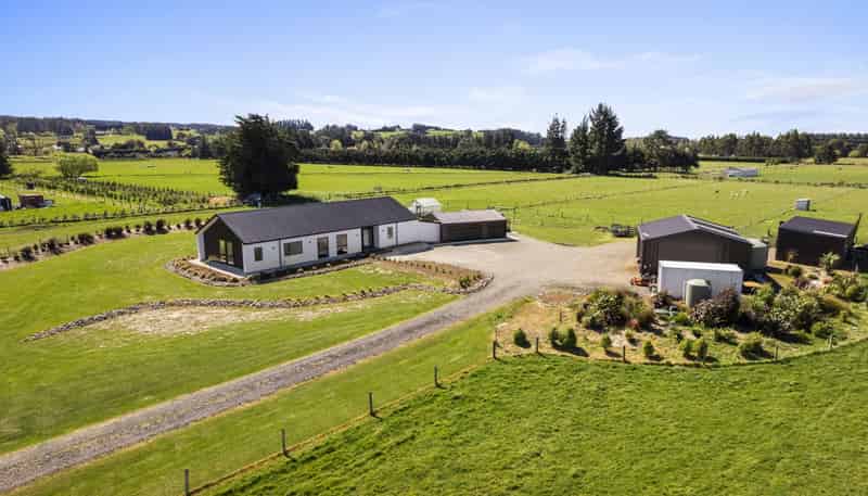 291B Dixons Road, Loburn