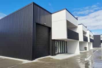 New Live & Work or Lock & Leave Unit