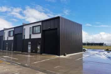 New Live & Work or Lock & Leave Unit