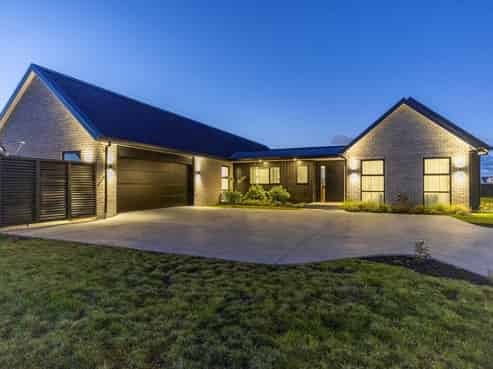 107 Harakeke Drive, Wharewaka