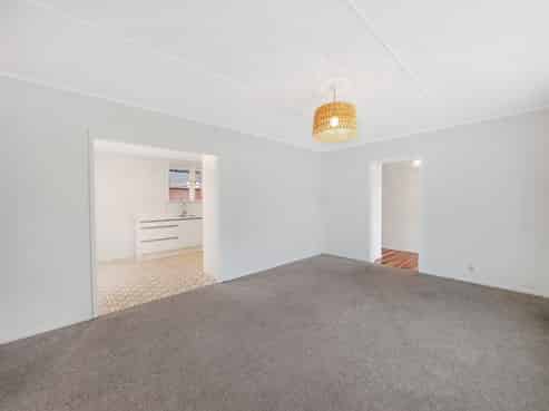 41 Bird Grove, Stokes Valley