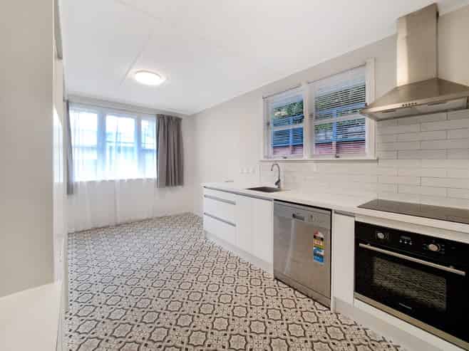 41 Bird Grove, Stokes Valley