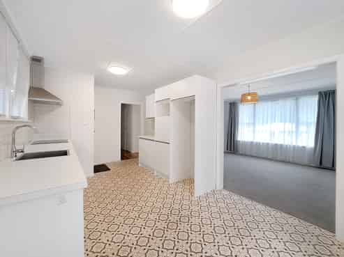 41 Bird Grove, Stokes Valley