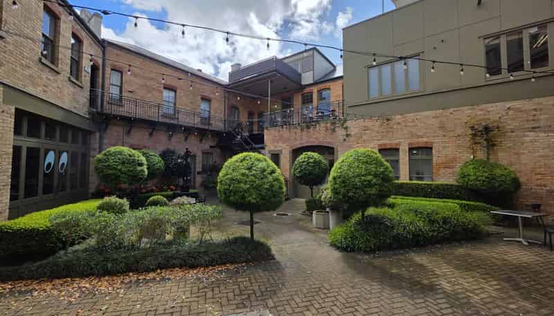 1 Beresford Square, Auckland Central