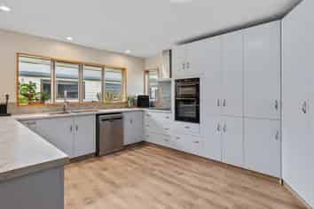 33 Oakden Drive, Darfield