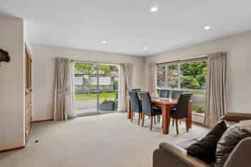 33 Oakden Drive, Darfield