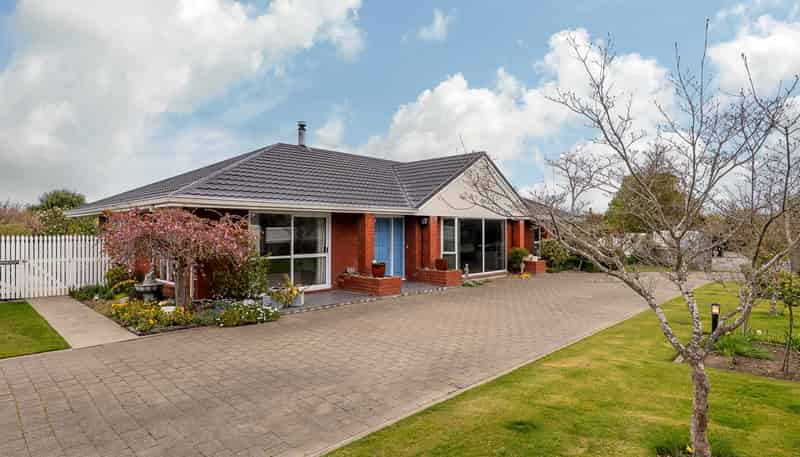 33 Oakden Drive, Darfield